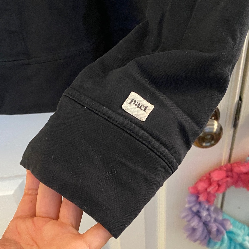 Pact Women's Black Sweatshirt - Picture 4 of 9